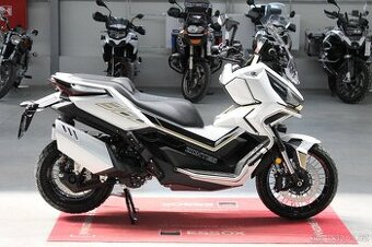 Zontes 368 Gizmo - adventure scooter