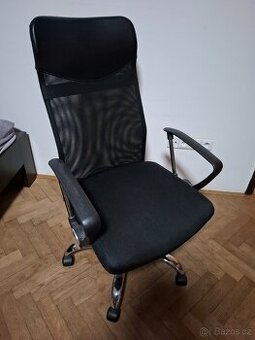 Kancelářská židle se síťovým opěradlem