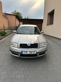 Škoda Superb 1