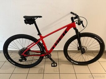 Trek Marlin 8, generace 2, velikost M/L PC: 27 665 Kč