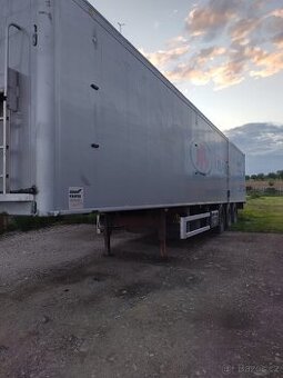 Návěs s posuvnou podlahou Knappen