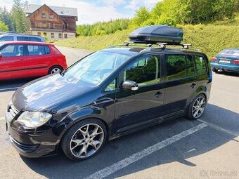 Volkswagen Touran 2.0 TDI, r.v. 2007, 7 míst, skvělý stav