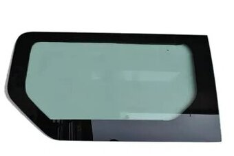 Boční skla