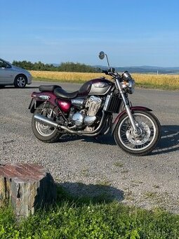 Triumph Adventurer 900 - 1