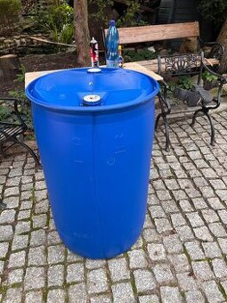 Plastové sudy 200l