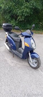 Honda NES 125@