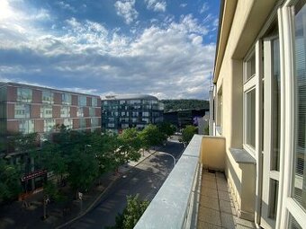 Pronájem byt 1+kk, 30 m2, balkon, sklep, Stroupežnického, Sm