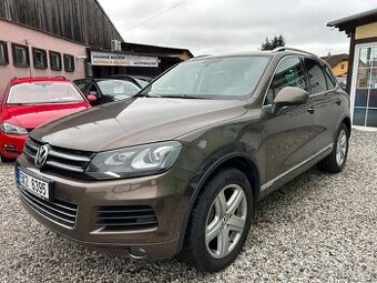 Volkswagen Touareg, 3.0 TDi 180KW pěkný stav