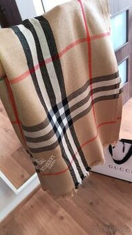 Velká šála Burberry, úplně nová