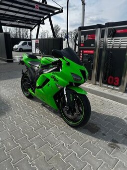 Kawasaki zx6r