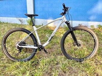 Horské kolo 29” Rock Machine Blizz 30 (L) – výborný stav