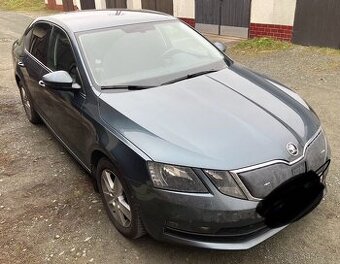 32000 km Octavia III 1,6 tdi 85 kw 2019 stav nového vozu