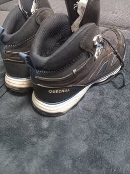 Dětské/dámské  boty Quechua velikost 39