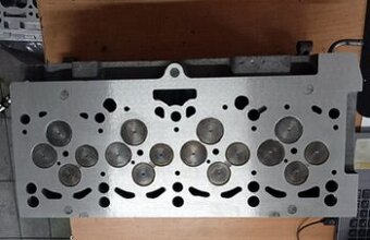 Hlava motoru BKD 2.0Tdi 16V 03G103373A