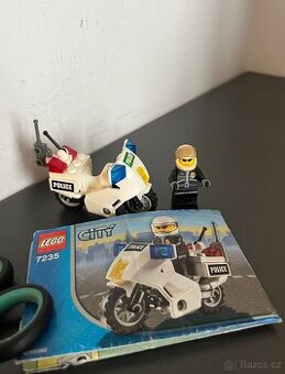 Police Motorcycle - 7235