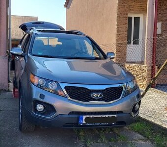 Kia Sorento 2.2 (2010), Automat, Xenony, Pneu – ND/ oprava