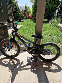 Dětské kolo Specialized Hotrock 16