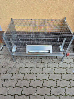 dvoumístný klec s koťišťi