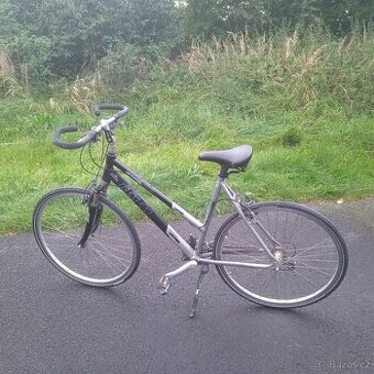 Dámské silniční kolo velikost 28 značka ktm