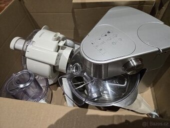 Robot kenwood