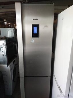 Prodám funkční ledničku za cenu 2799Kč.-DOVOZ PO BRNE--