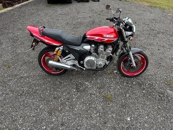Yamaha XJR 1300