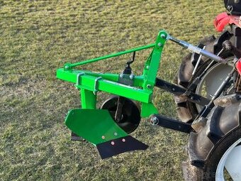 Jednoradličný pluh za malotraktor