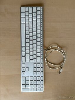 Apple Wired Keyboard s numerickou klávesnicí - 1