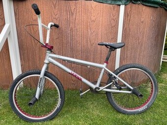Freestyle BMX kolo