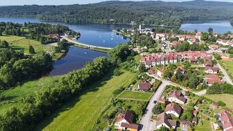 Prodej atraktivního, mírně svažitého pozemku, 872 m2, s otev