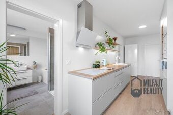 Nadstadardní 4+kk, 86 m2, poslední patro, Liberec, Sametová