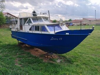 Kajutová kanálová ocelová loď  Polaris 9,4m