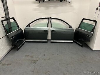 VW Touareg boční dveře
