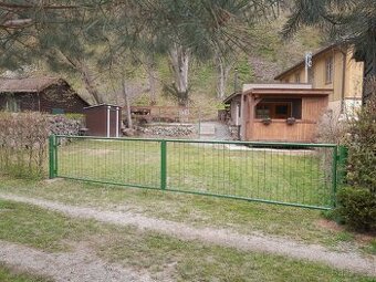 Prodám chatu na Berounce - Skryje.