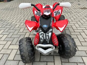 Čtyřkolka peg perego
