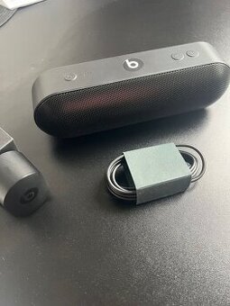 Beats Pill +
