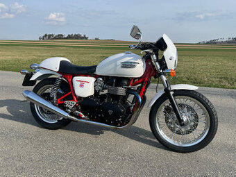 Triumph Thruxton 900