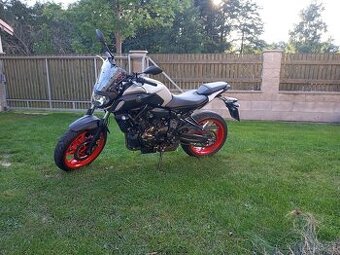 yamaha MT07