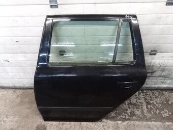 Škoda Octavia 2 levé zadní dveře combi černá 9910 metalíza