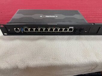 Prodám Ubiquiti EdgeRouter 12