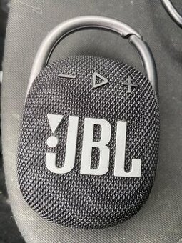 JBL clip 4