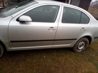 škoda octavia II dveře  9102