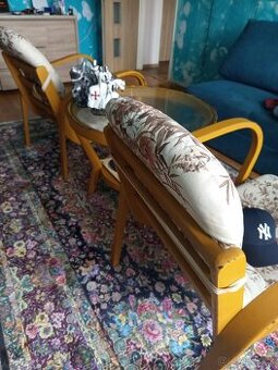 Konferenční stolek