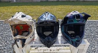 Motokrosove přilby