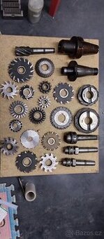 Frézy a příslušenství