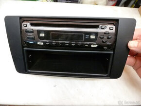 Pioneer + rámeček Octavia II Yeti