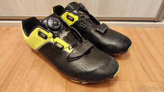 Tretry Force Devil PRO vel. 42