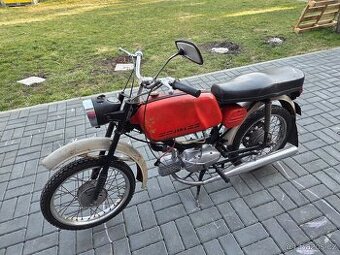 Jawa 23 Mustang bez TP, původní červený lak 1.