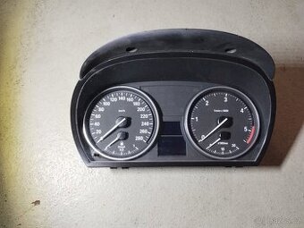 Budiky bmw e90 e91 e92