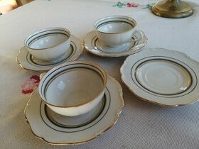 Mini porcelánové zlacené hrníčky s talířkem